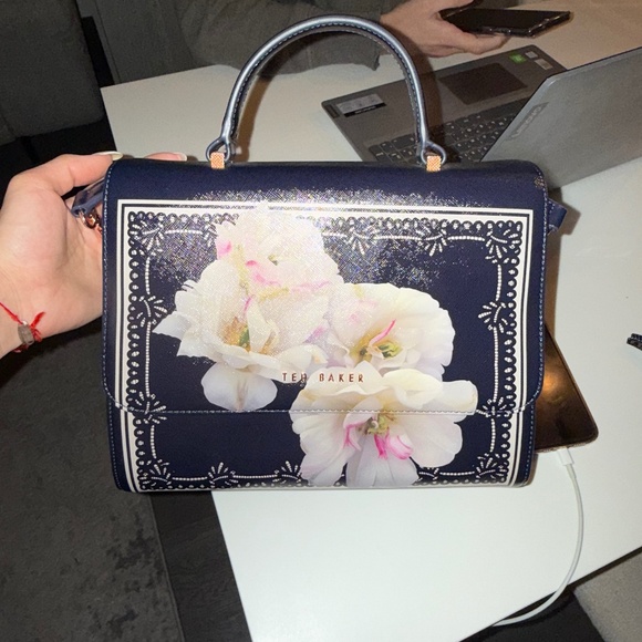 Ted Baker bag - Picture 1 of 1